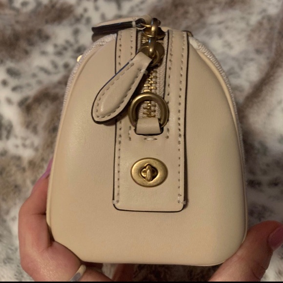 Coach logo ruby 18 - Picture 5 of 9